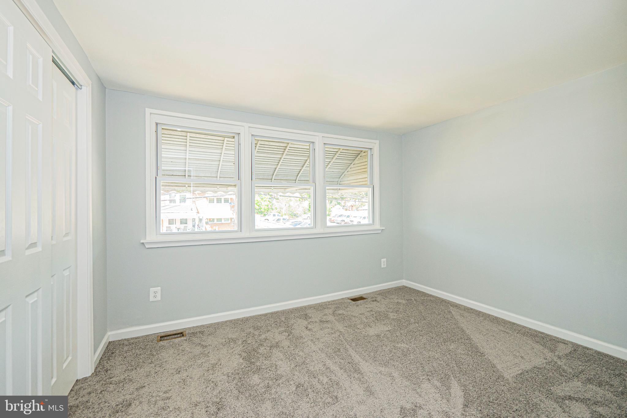 RIVERVIEW - Residential