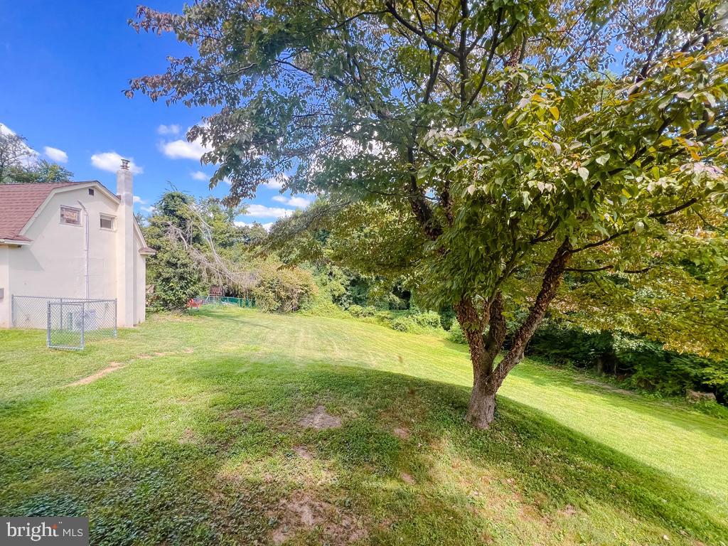 000 - Residential Lease