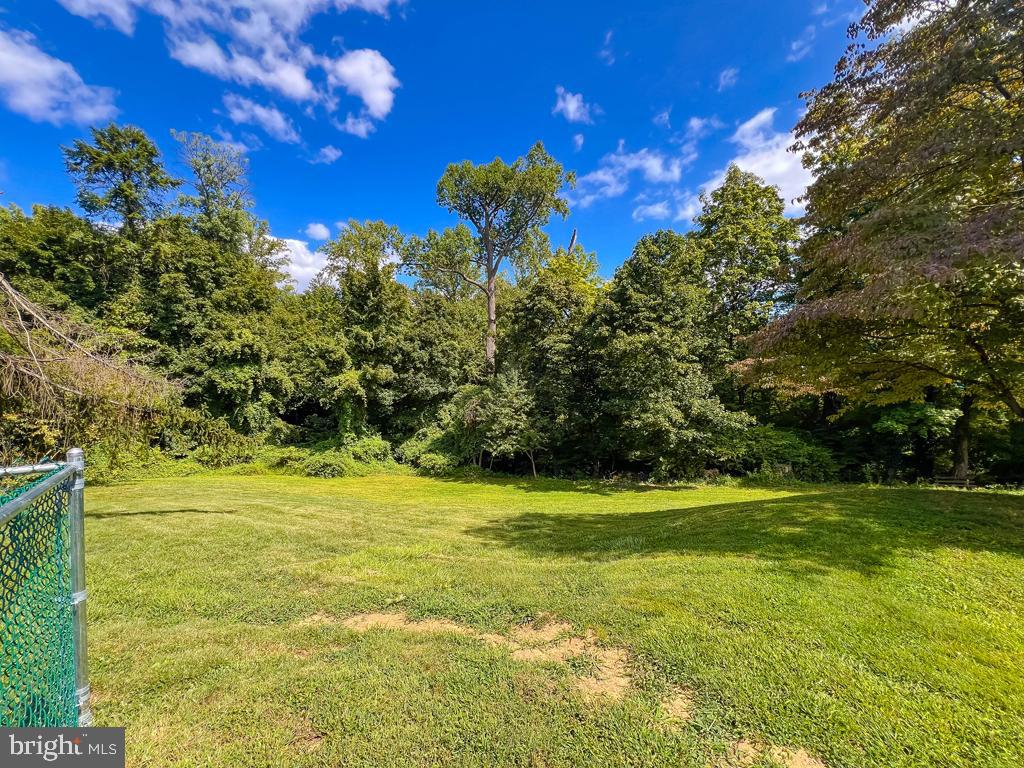 000 - Residential Lease