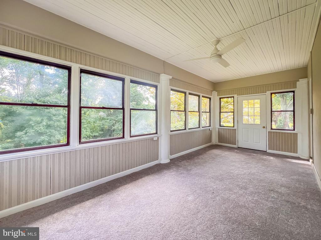 000 - Residential Lease