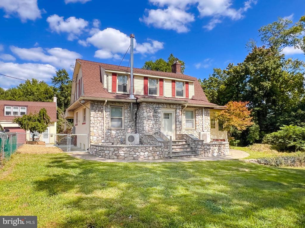 000 - Residential Lease