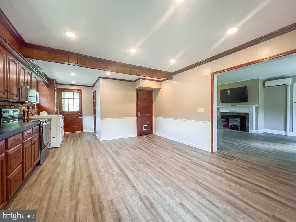 000 - Residential Lease