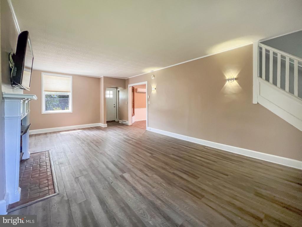 000 - Residential Lease