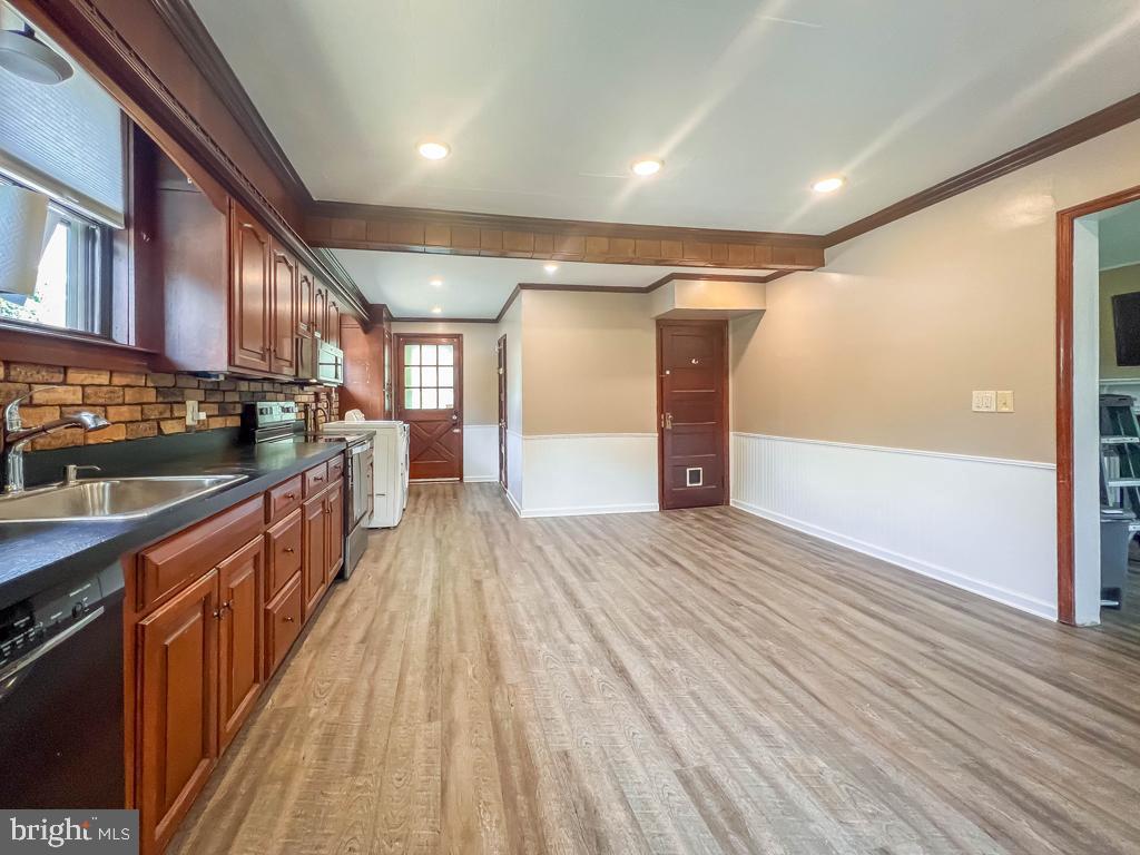 000 - Residential Lease