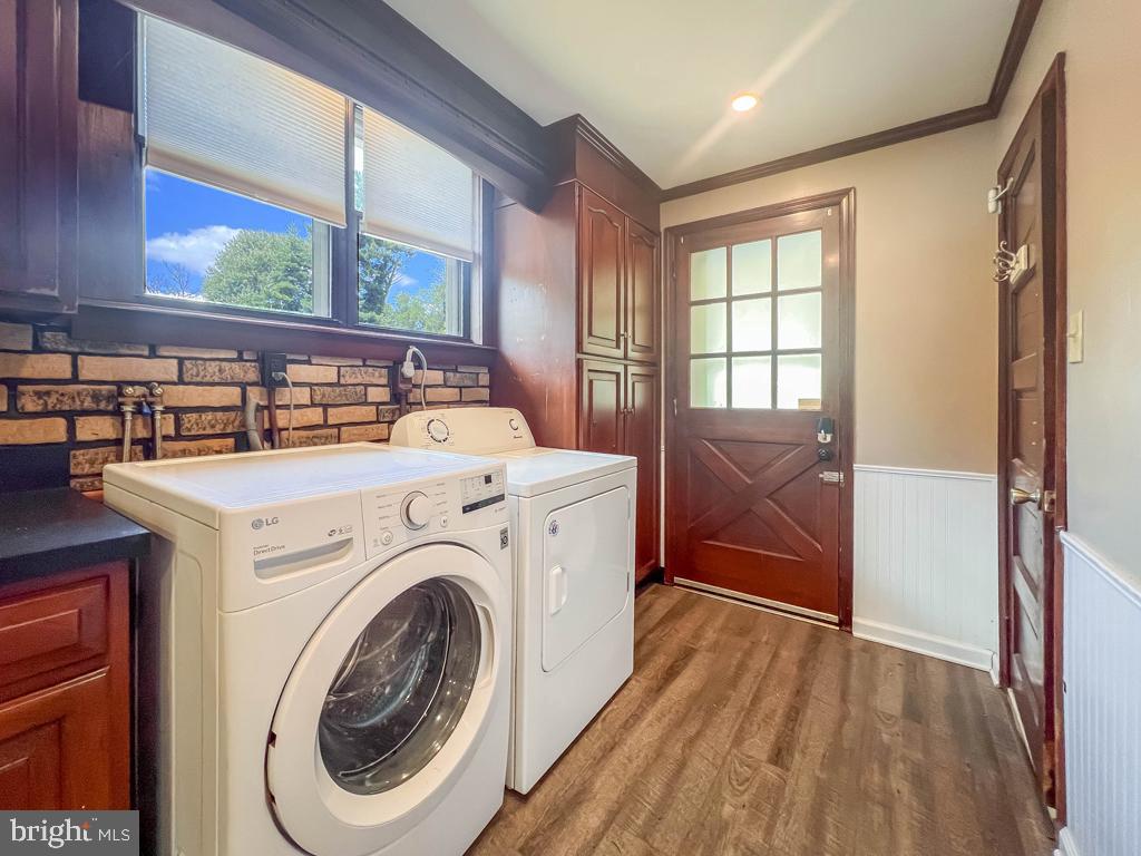 000 - Residential Lease