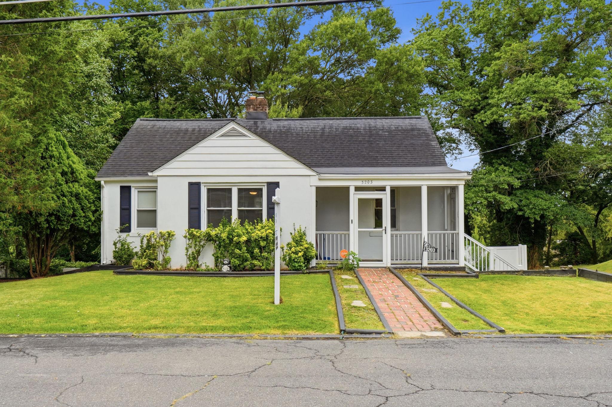 3203 MULBERRY LANE