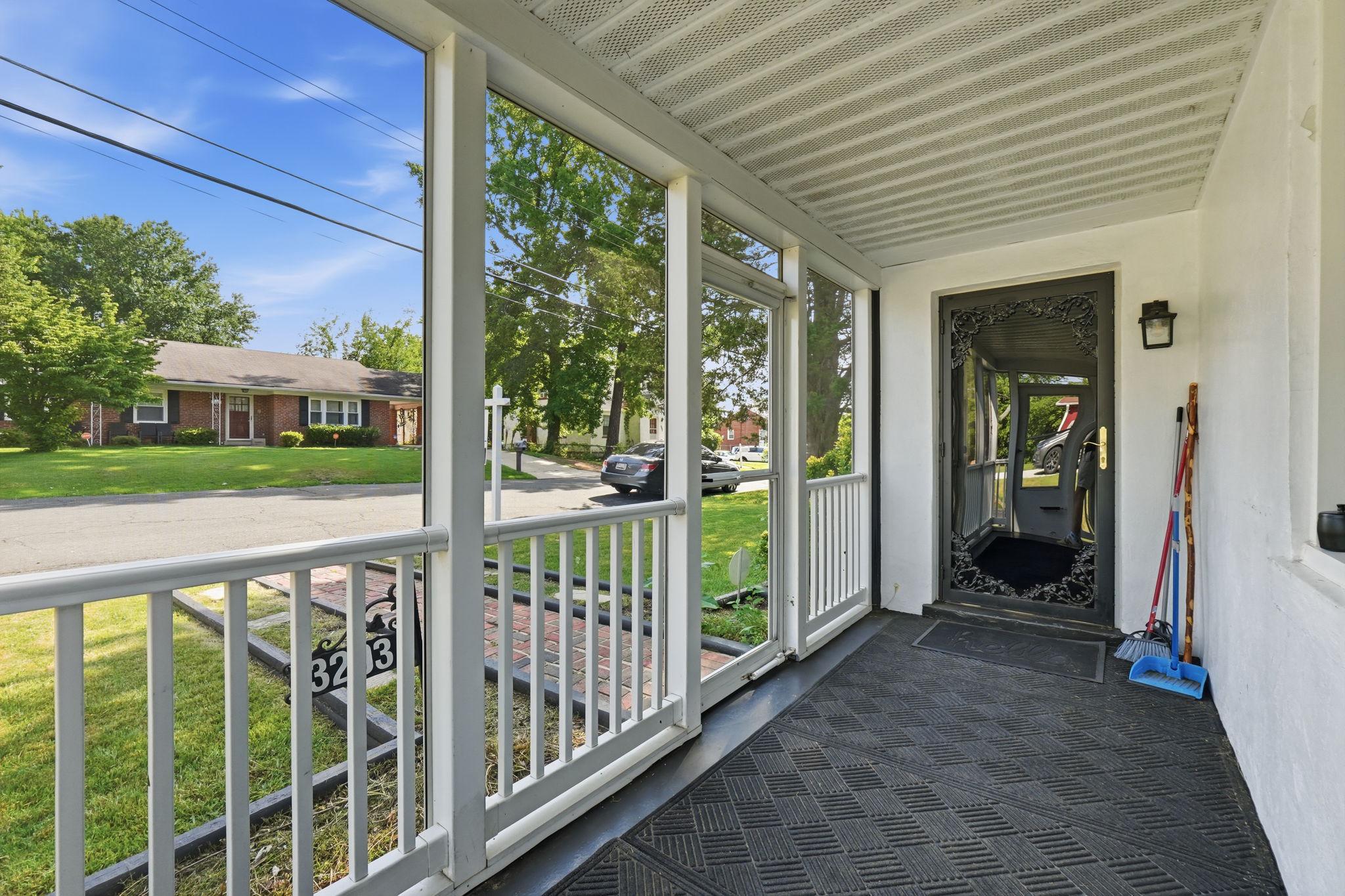 3203 MULBERRY LANE