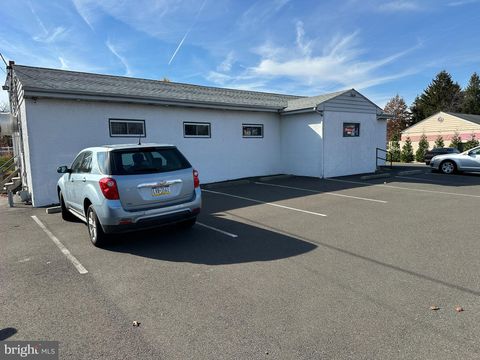 STREET ROAD WARMINSTER PA 18974