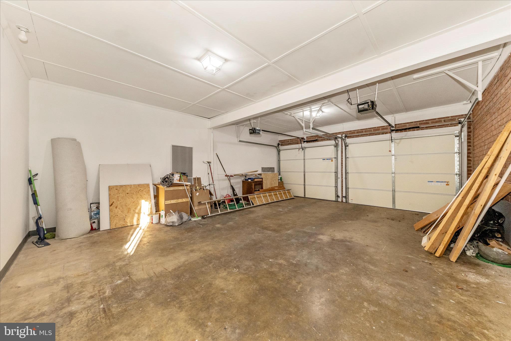 FOUNTAIN HEAD - Residential