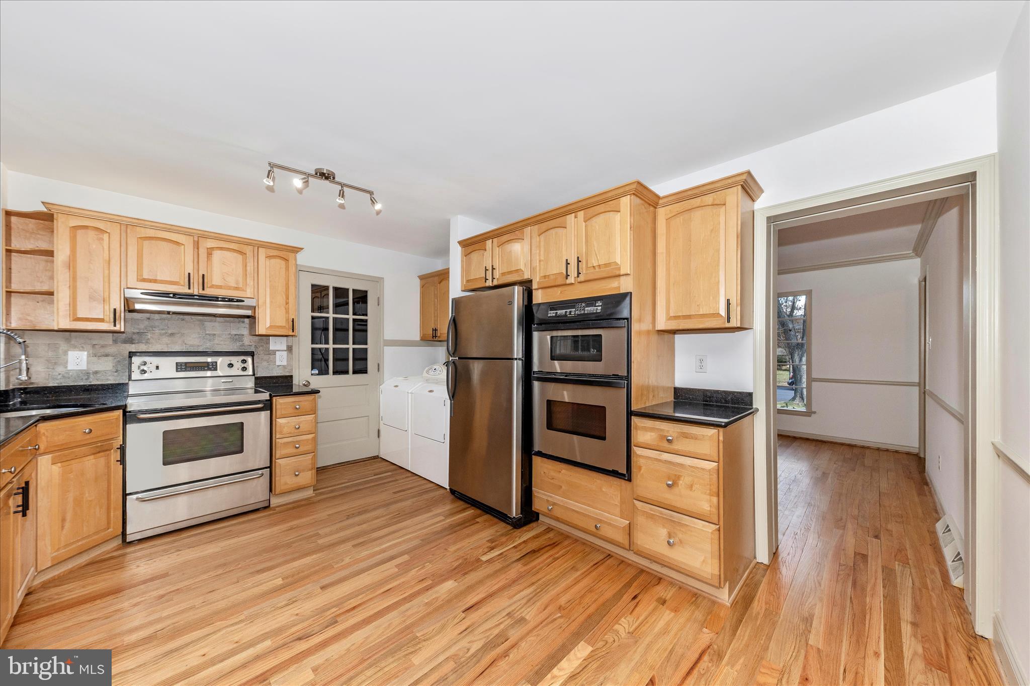 FOUNTAIN HEAD - Residential