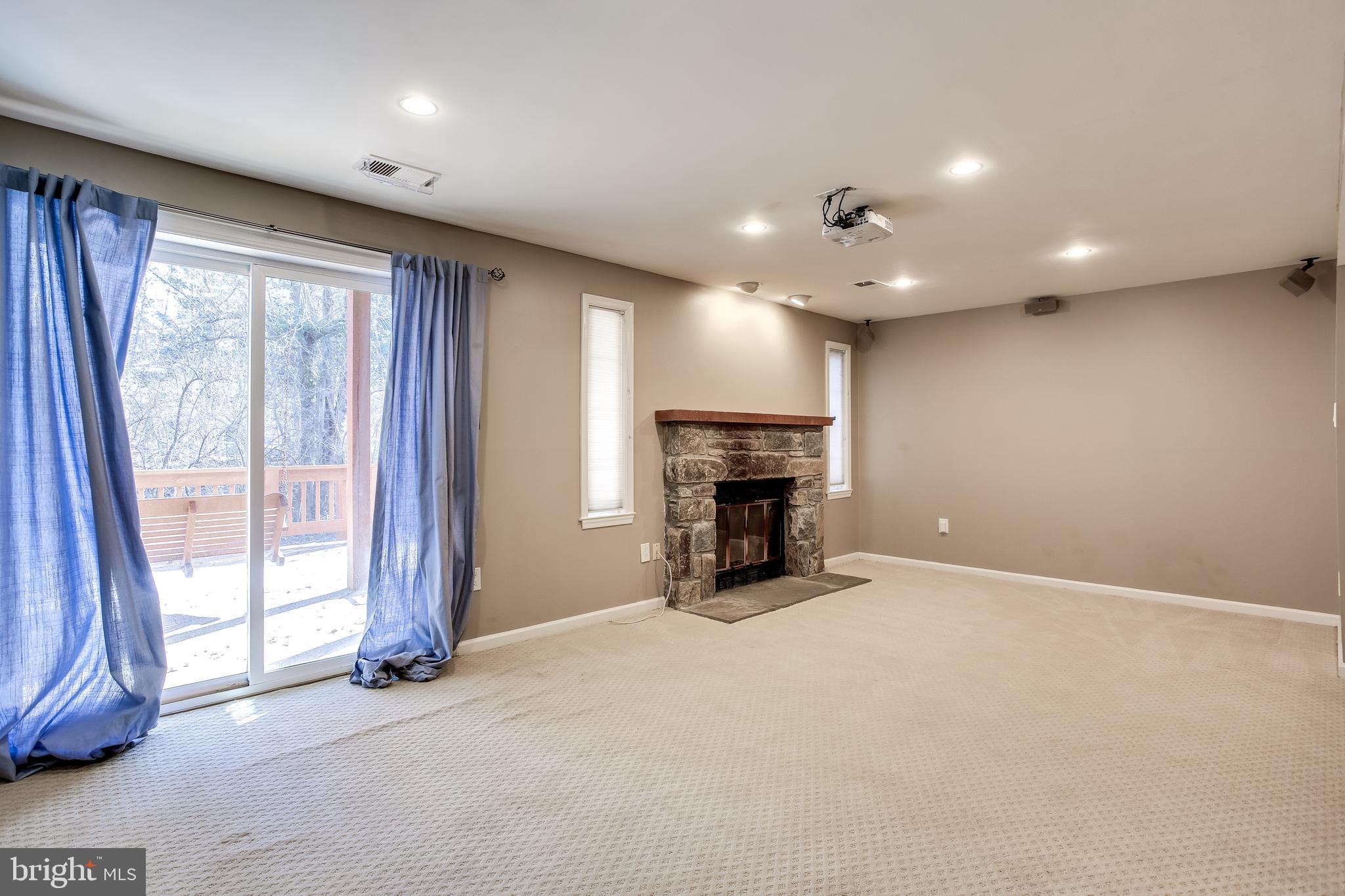 TUCKERMAN STATION - Residential Lease