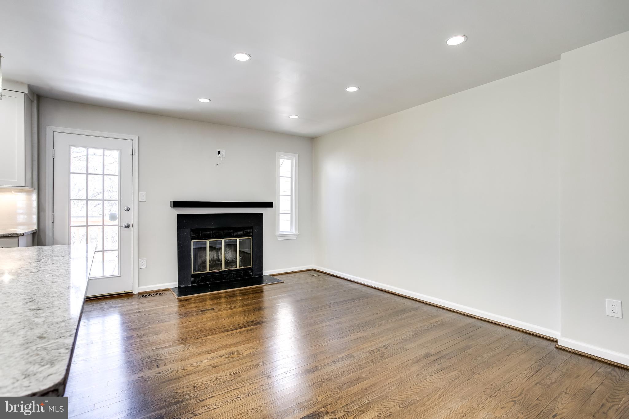 TUCKERMAN STATION - Residential Lease