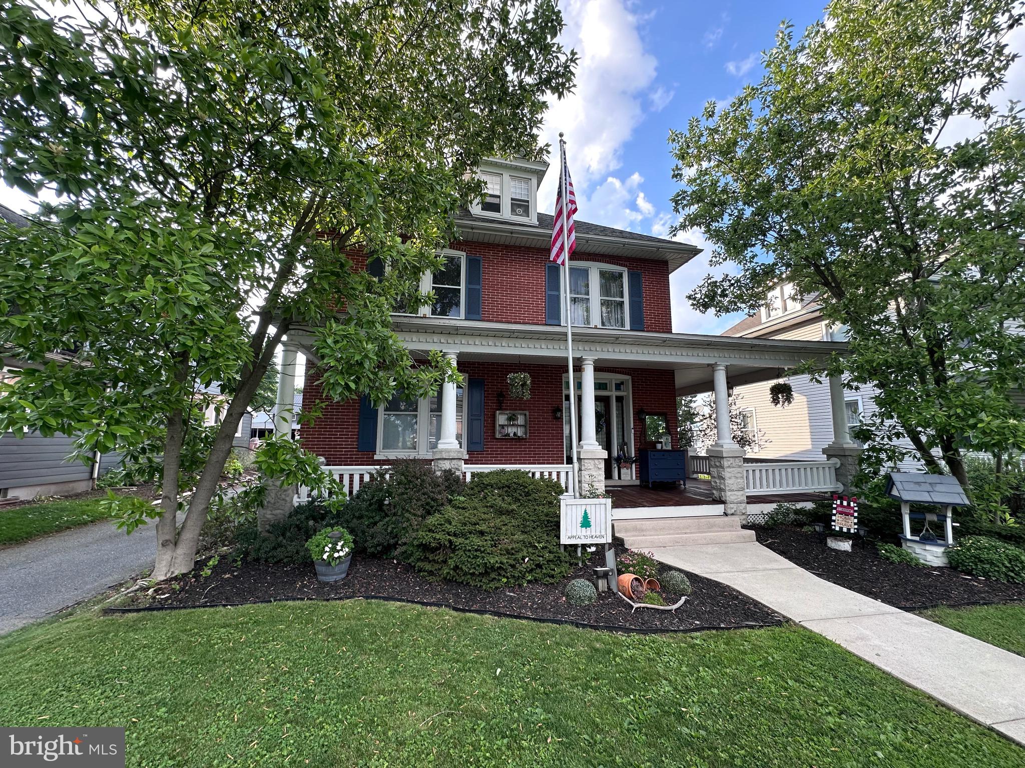 1039 E MAIN STREET