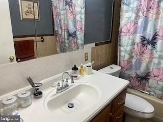 LE VELLE HEIGHTS - Residential