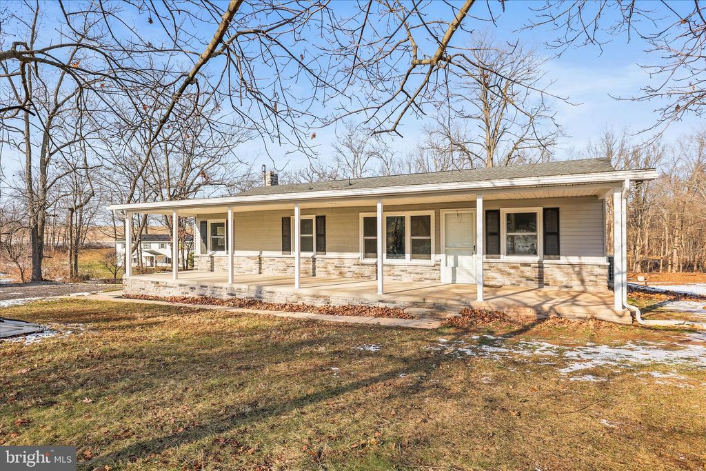 Photo of 5399 Canal Road, EAST BERLIN, PA 17316 (MLS # PAYK2095180)