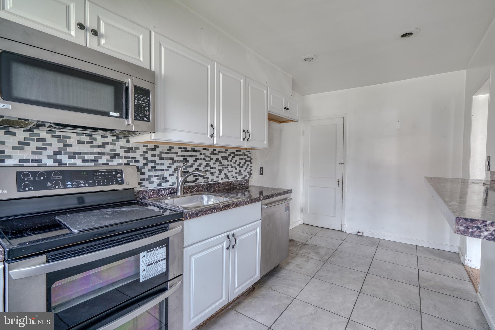 NORTHWOOD - Residential