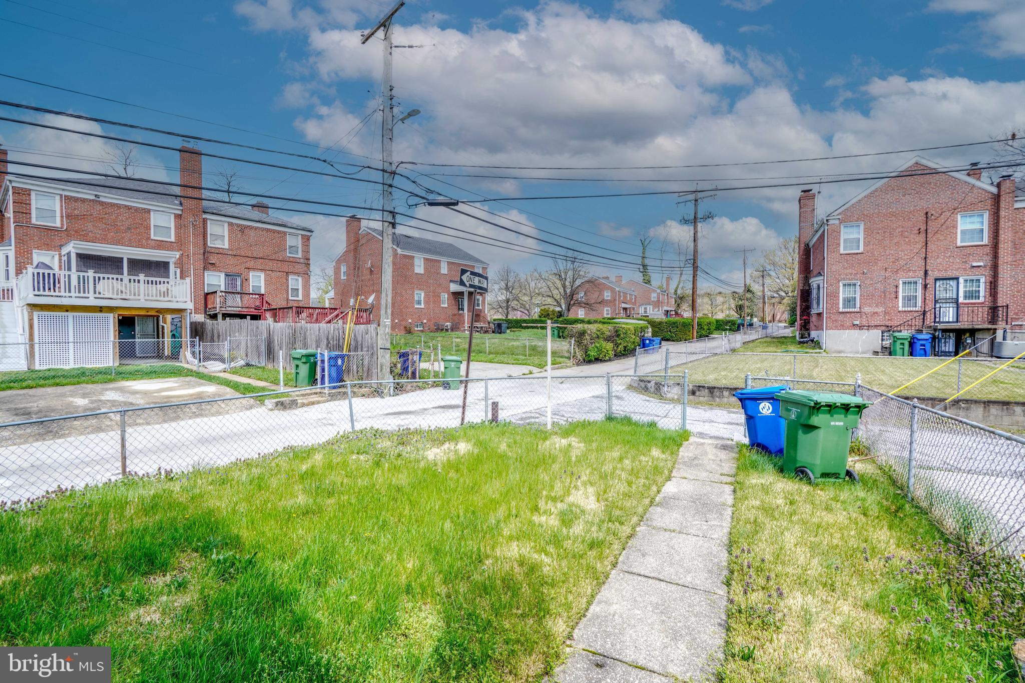 NORTHWOOD - Residential