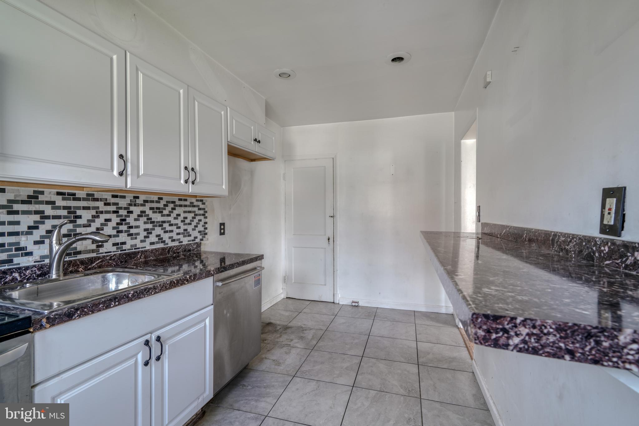 NORTHWOOD - Residential