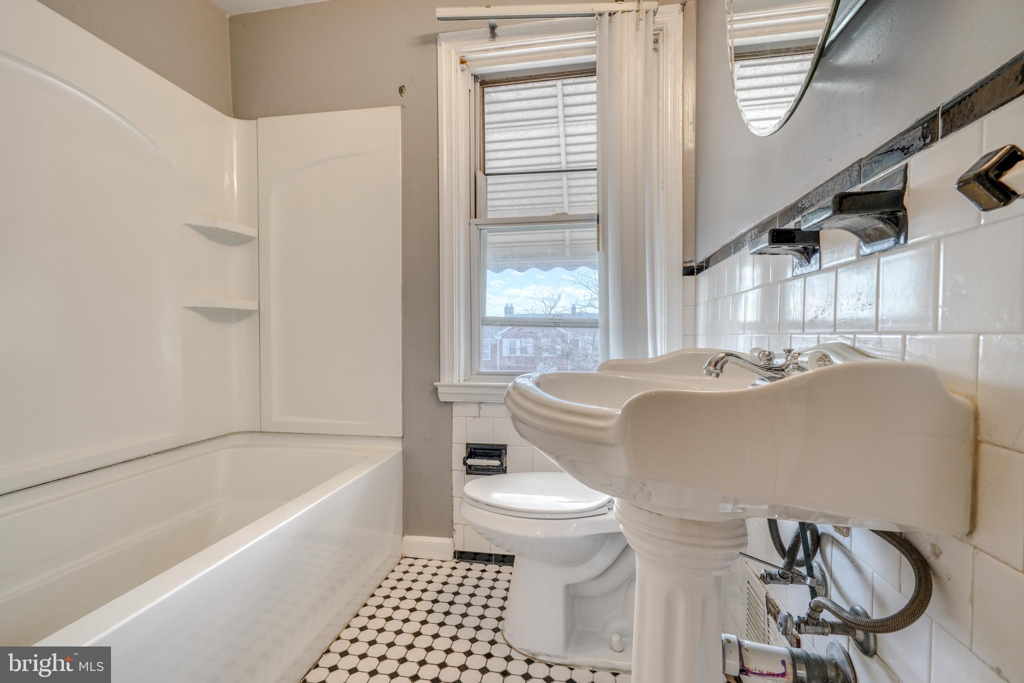 NORTHWOOD - Residential