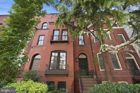 MLS: DCDC2265384
