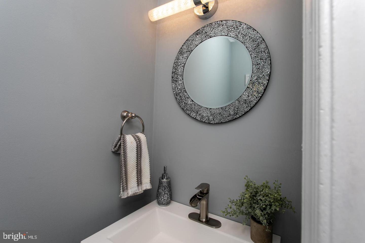 ST CHARLES WAKEFIELD - Residential Lease