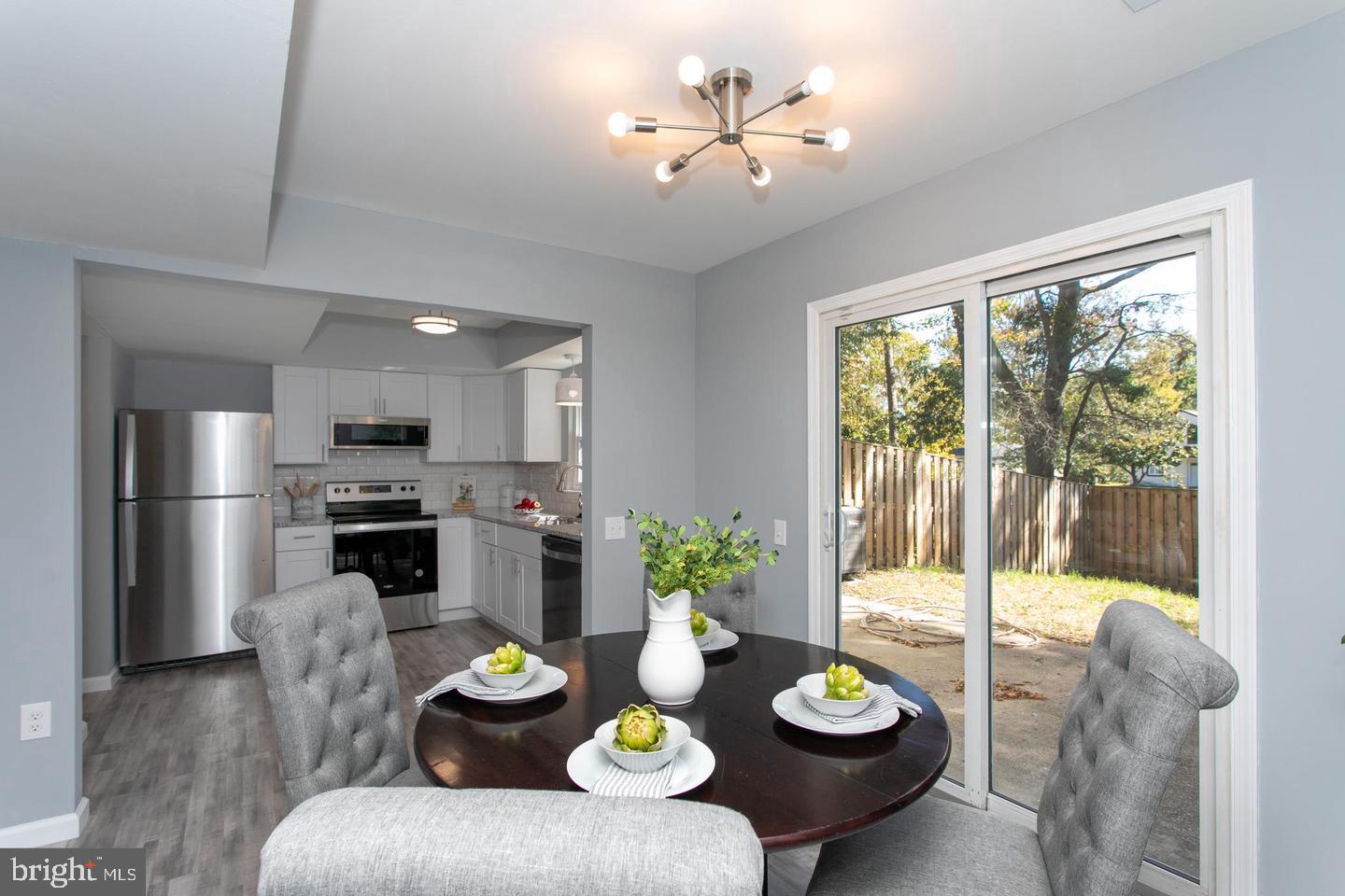 ST CHARLES WAKEFIELD - Residential Lease