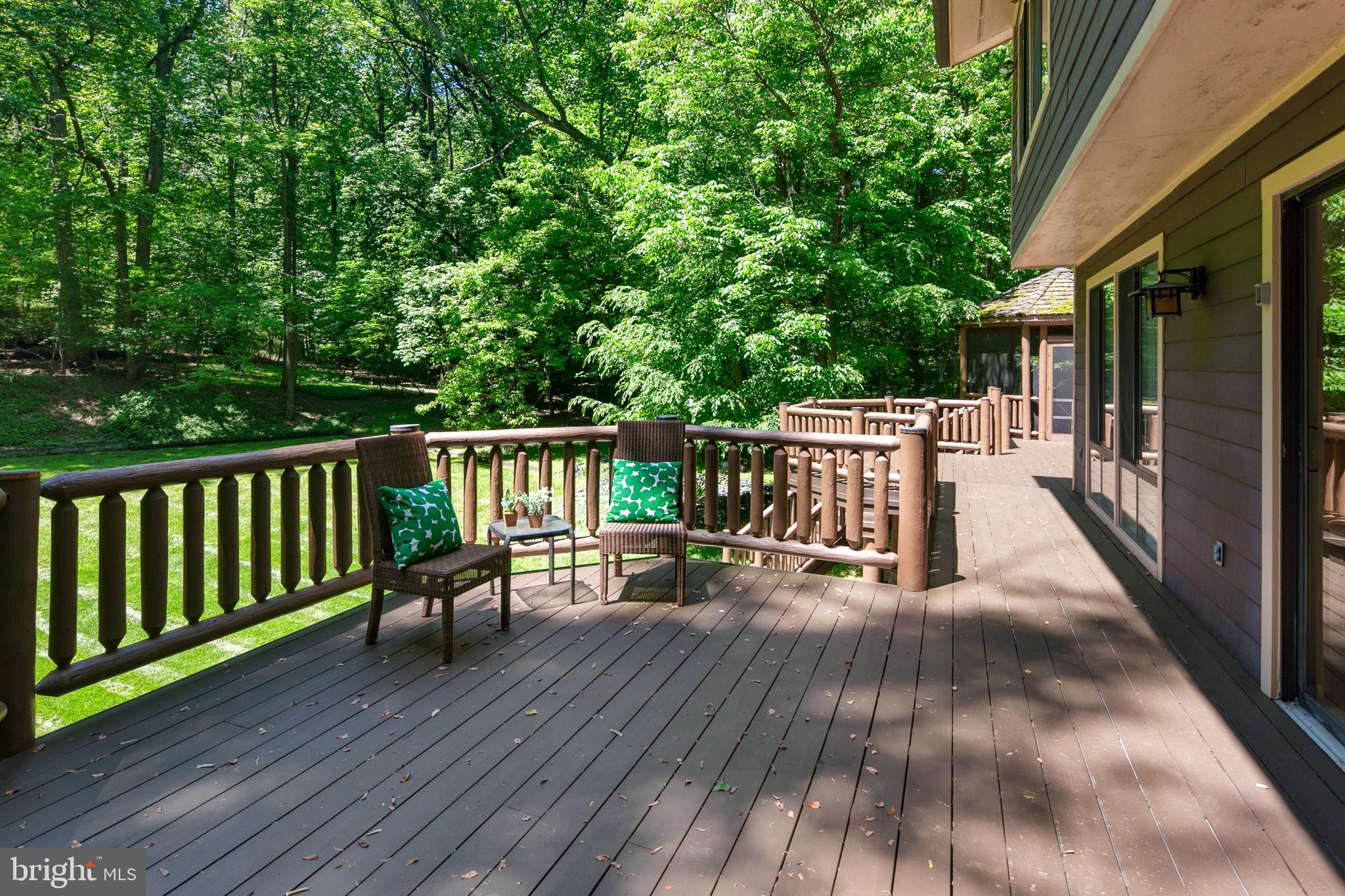 POTOMAC OUTSIDE - Residential