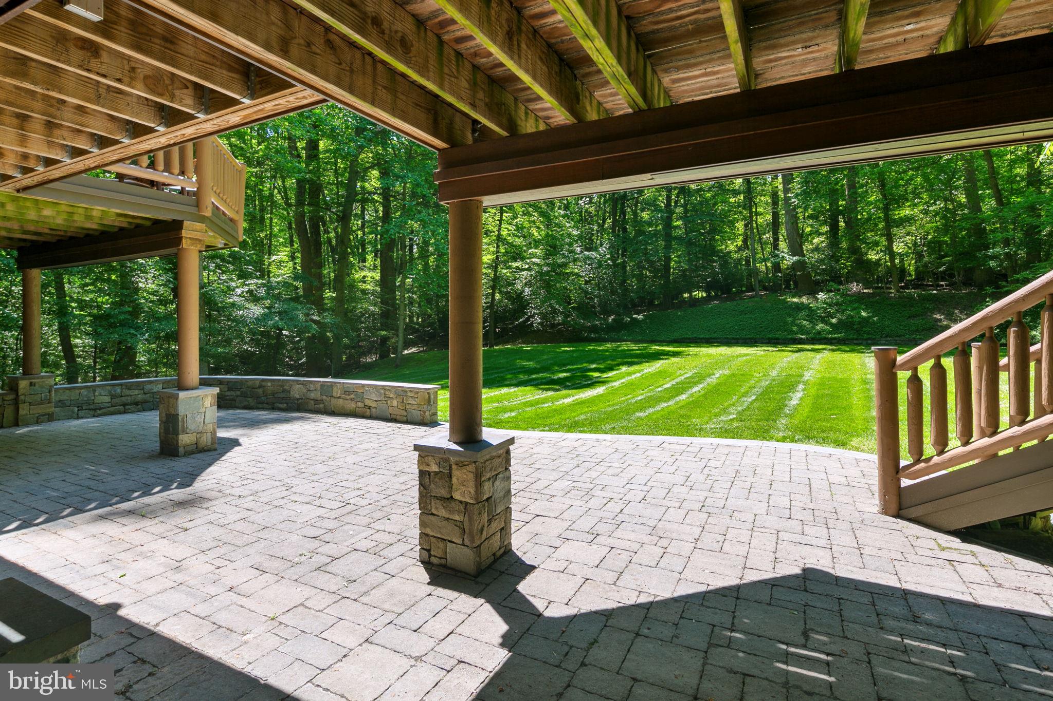 POTOMAC OUTSIDE - Residential