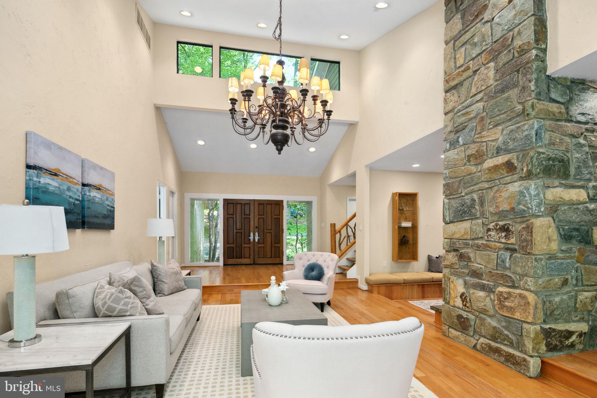 POTOMAC OUTSIDE - Residential