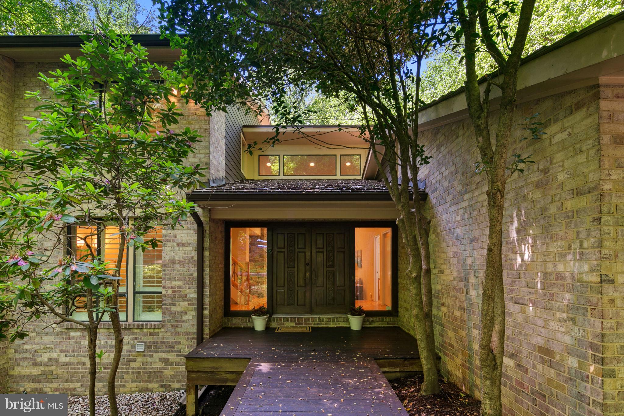 POTOMAC OUTSIDE - Residential