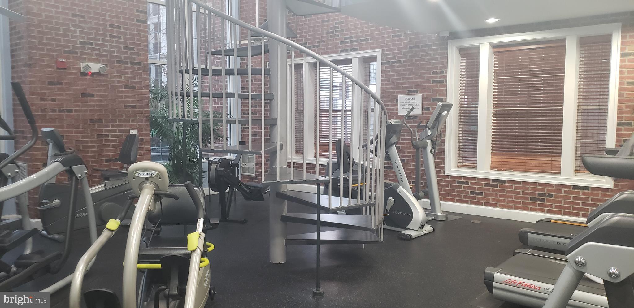 THE KENTLANDS - Residential Lease