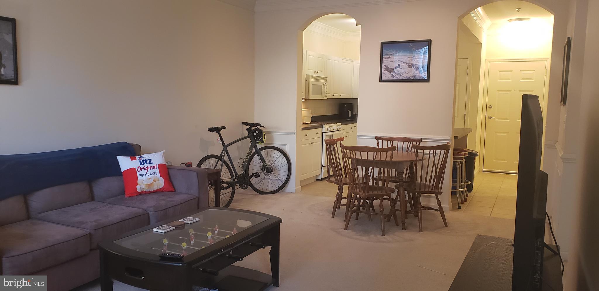 THE KENTLANDS - Residential Lease