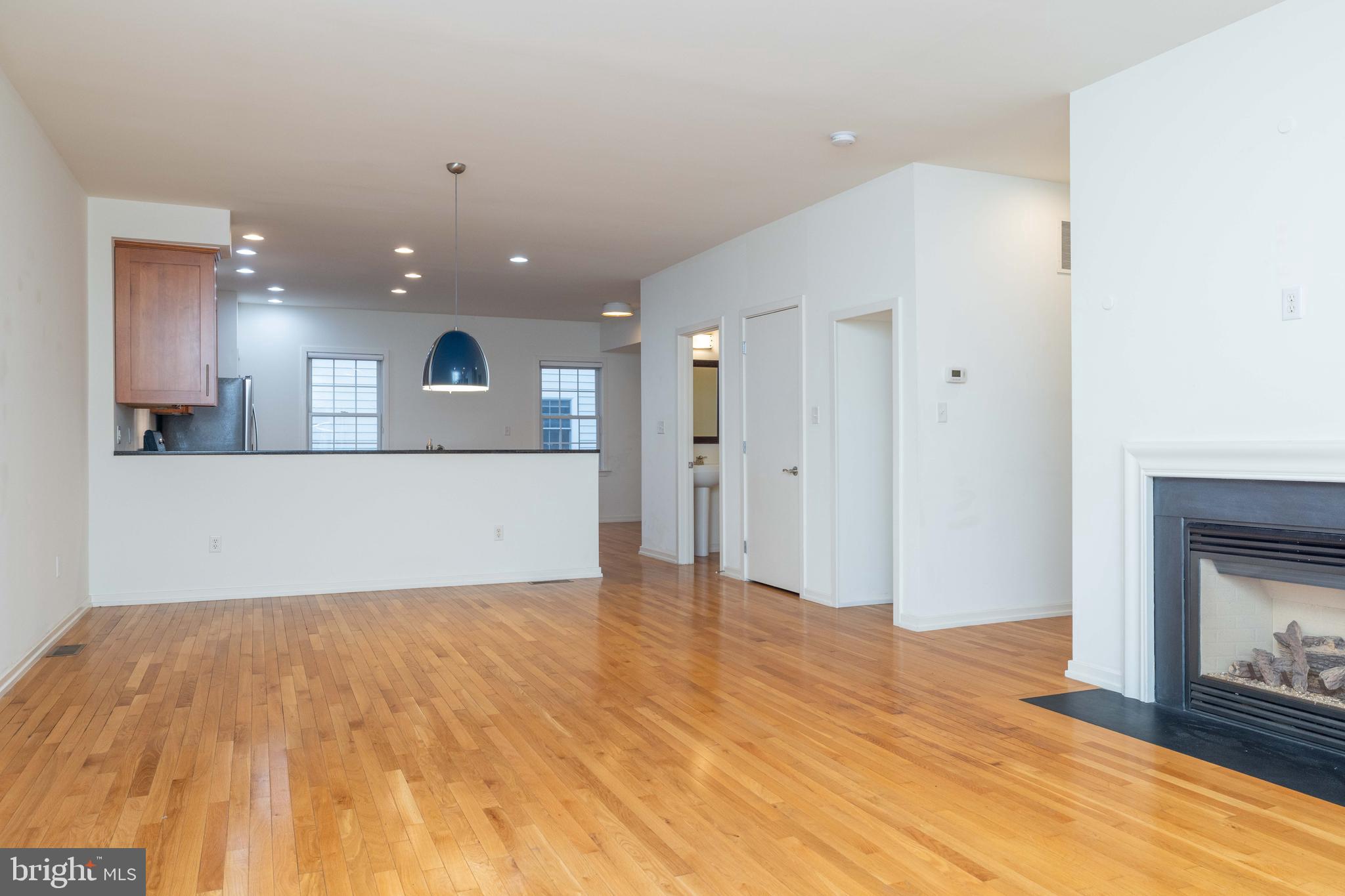 CHRISTINA LANDING - Residential