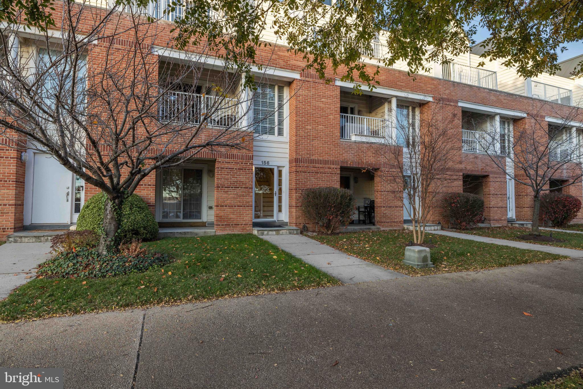 CHRISTINA LANDING - Residential