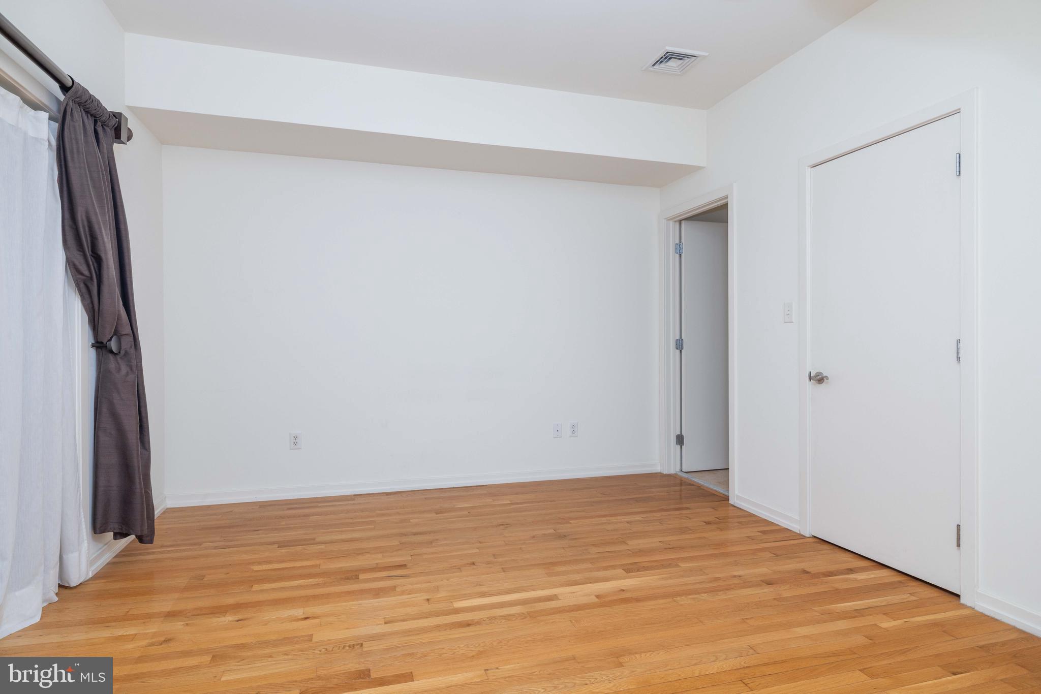 CHRISTINA LANDING - Residential