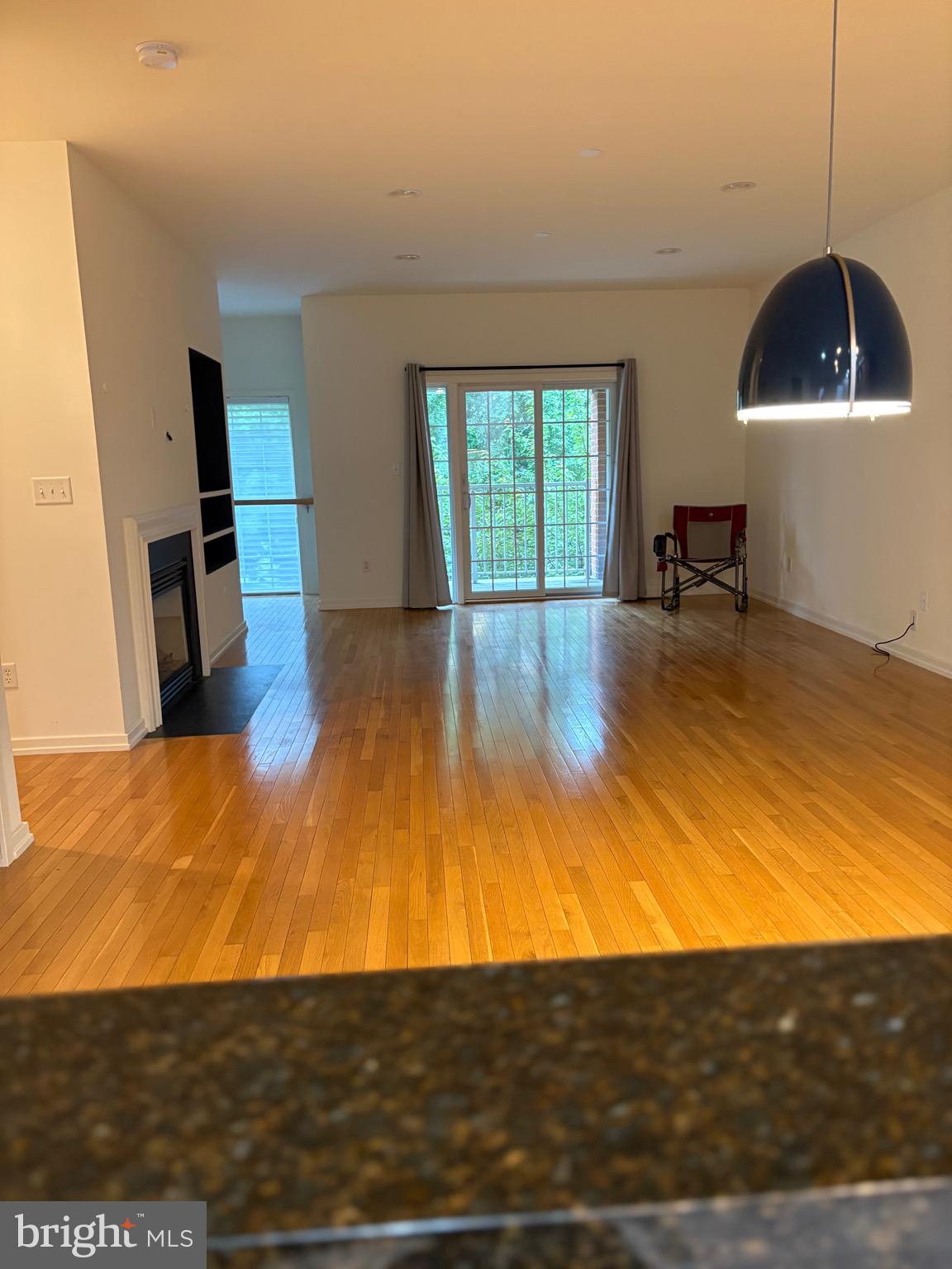 CHRISTINA LANDING - Residential