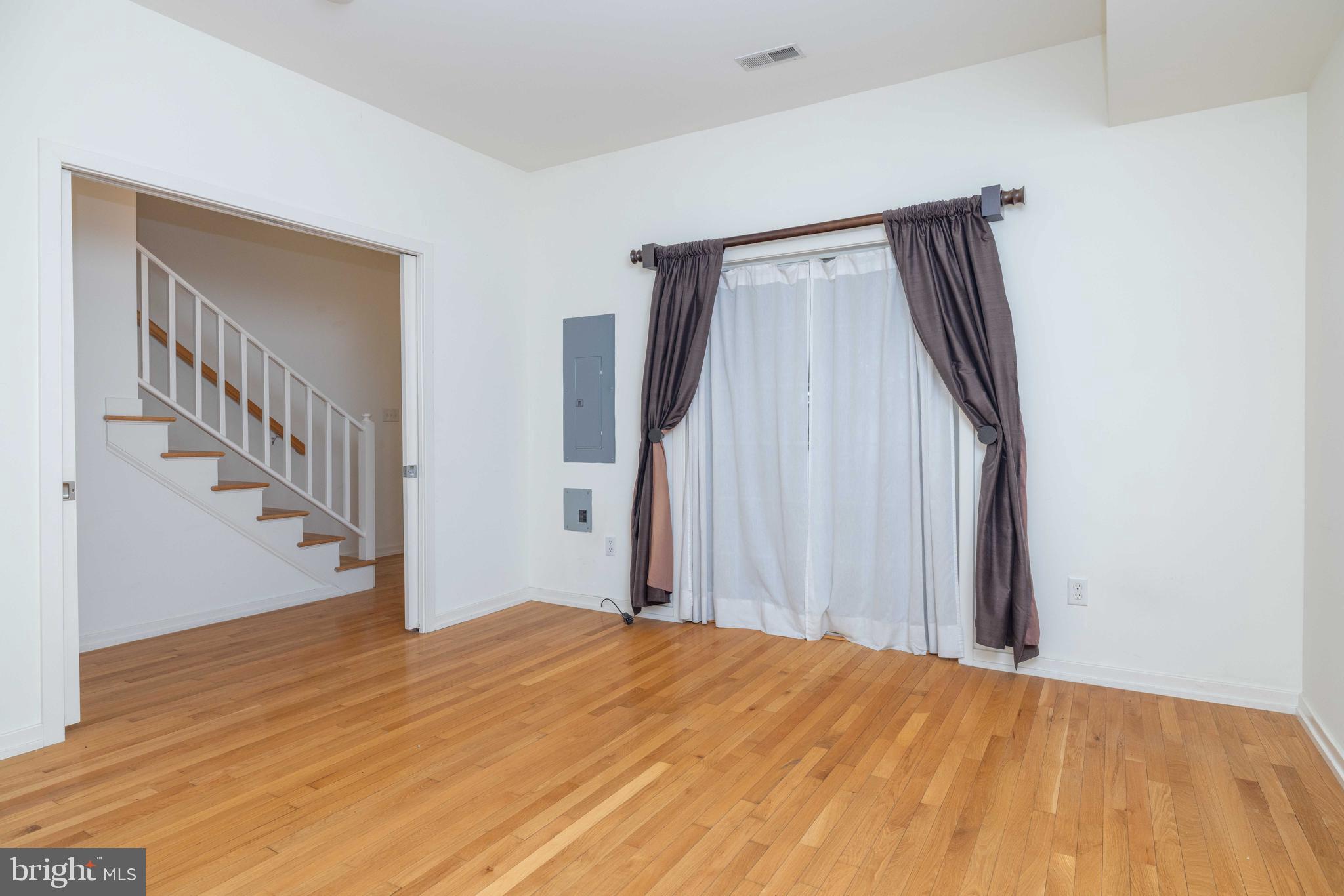 CHRISTINA LANDING - Residential