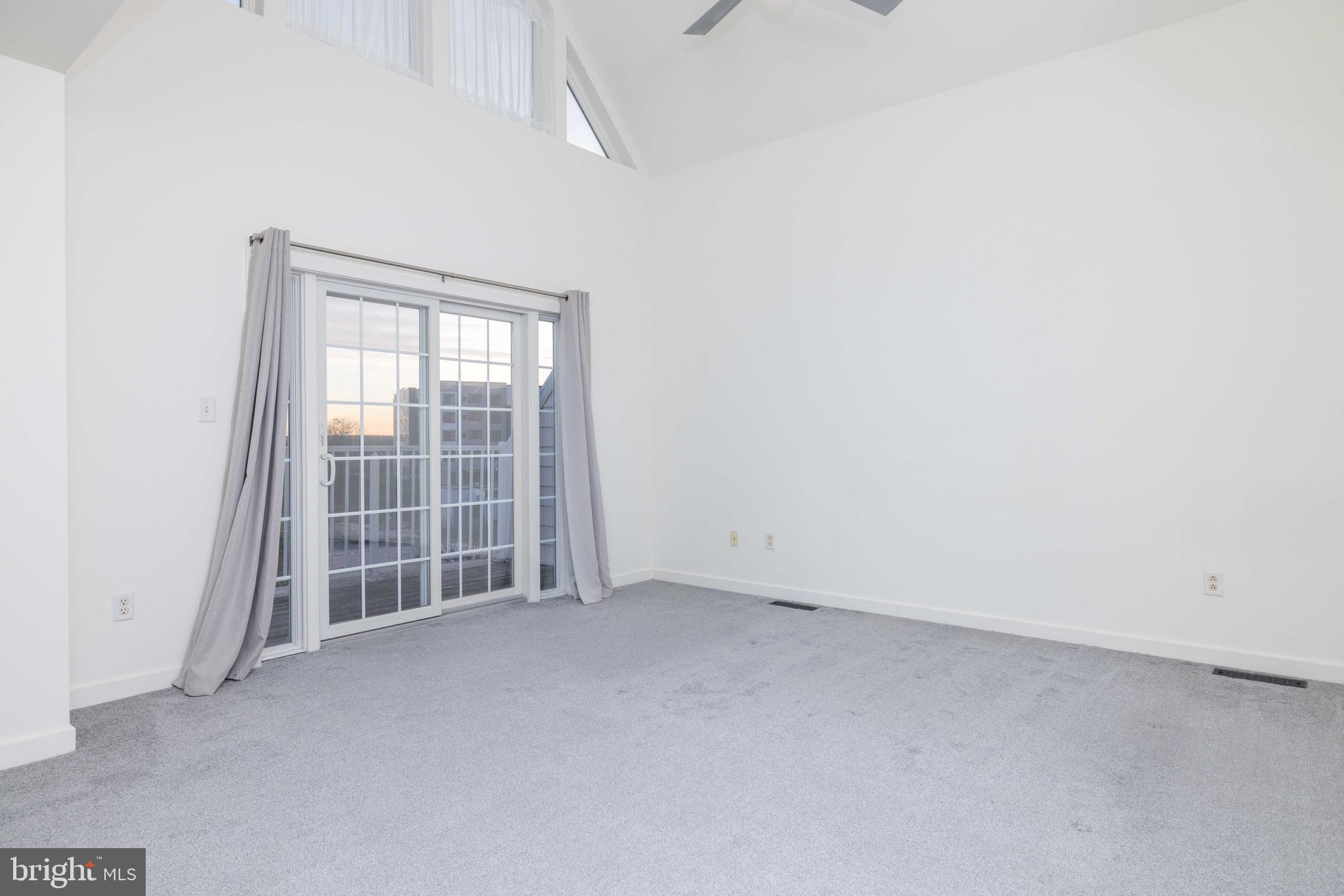 CHRISTINA LANDING - Residential