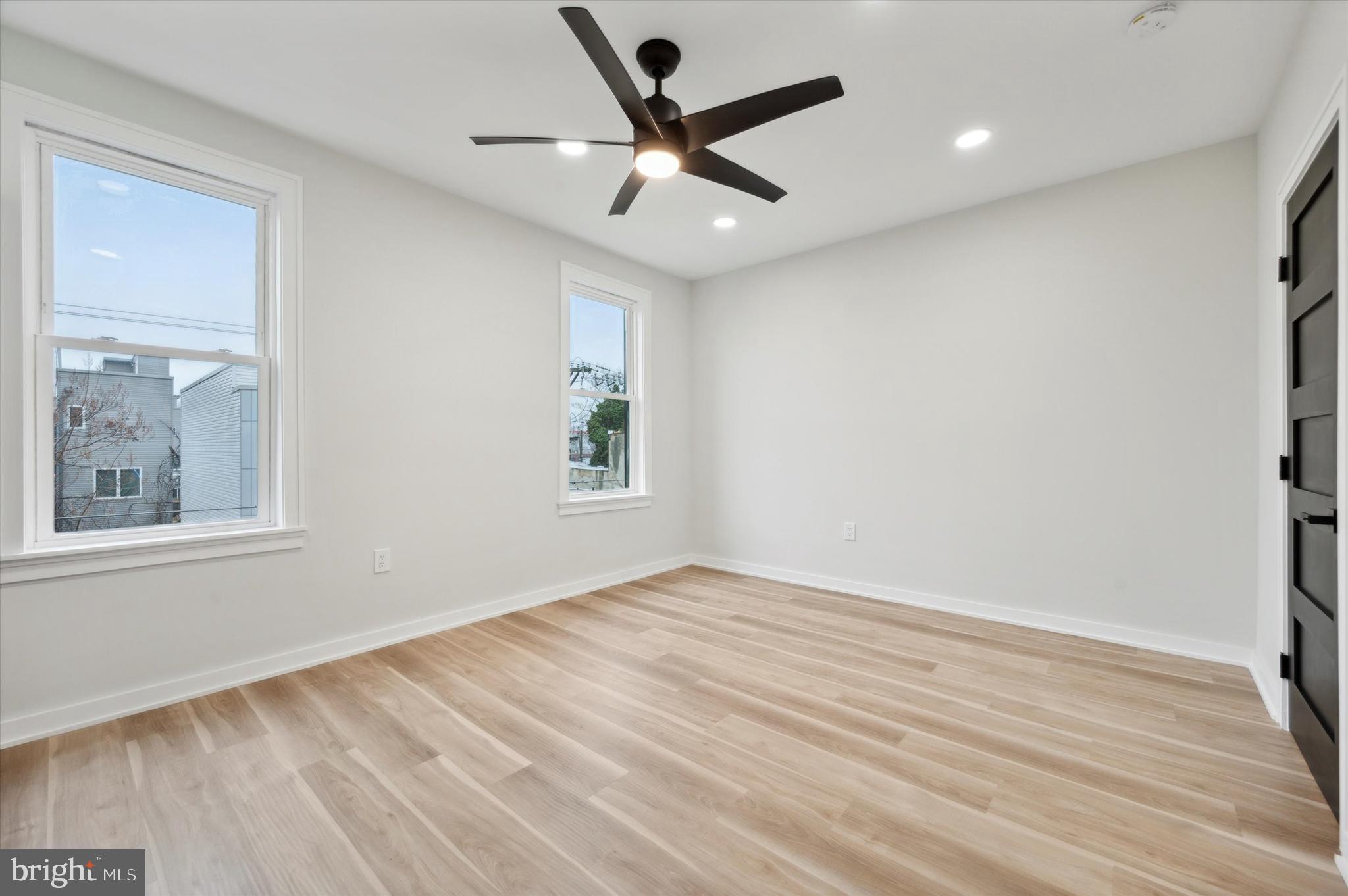 NORRIS SQUARE - Residential