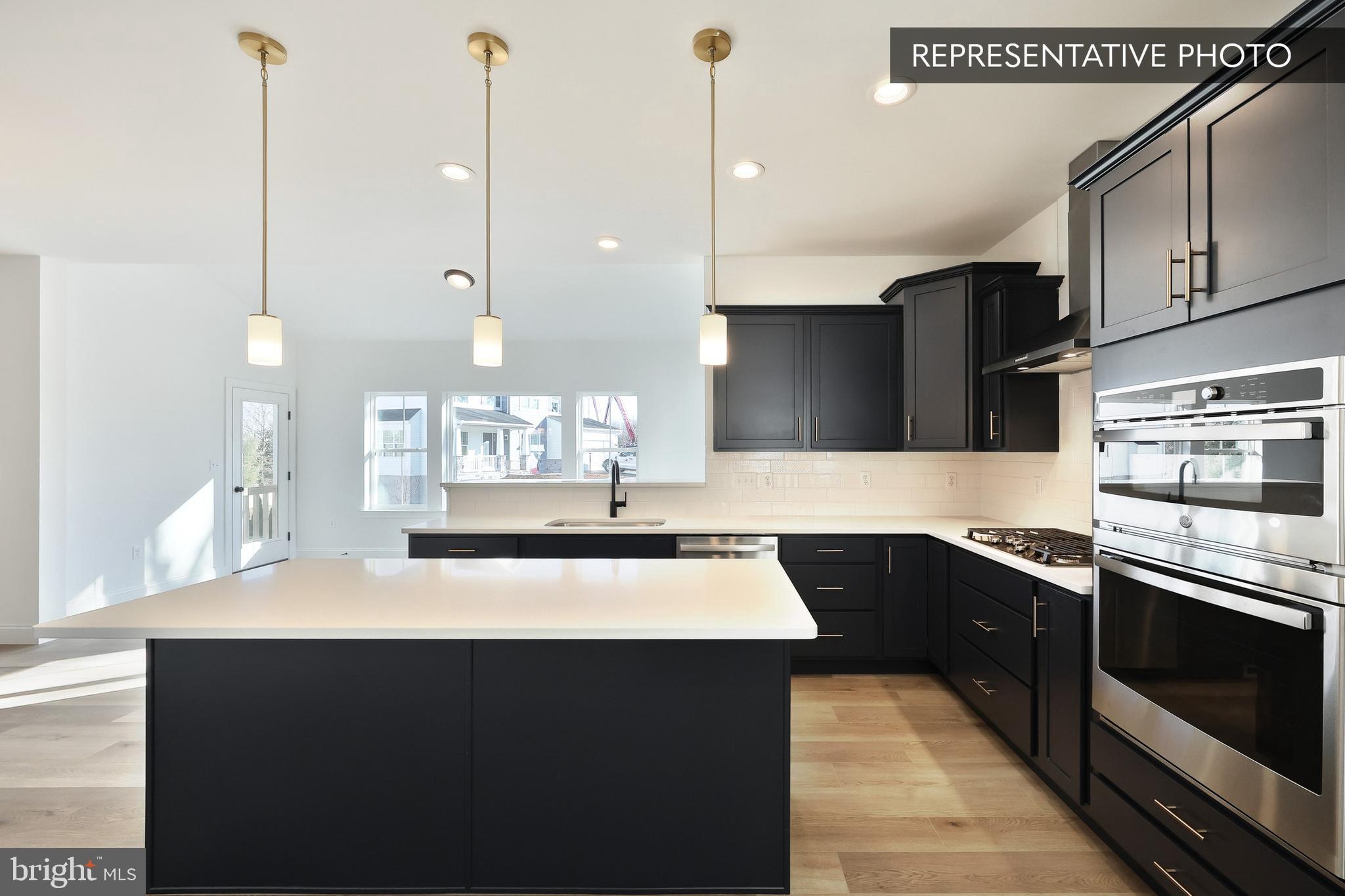 SUMMIT RIDGE - Residential