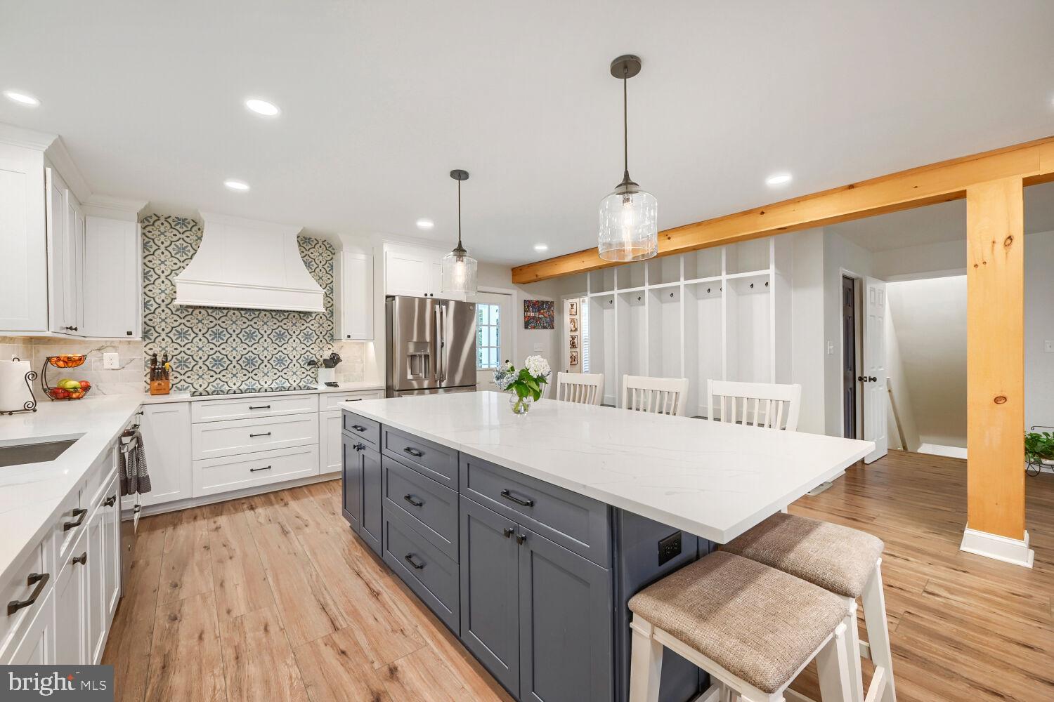 1010 HART ROAD