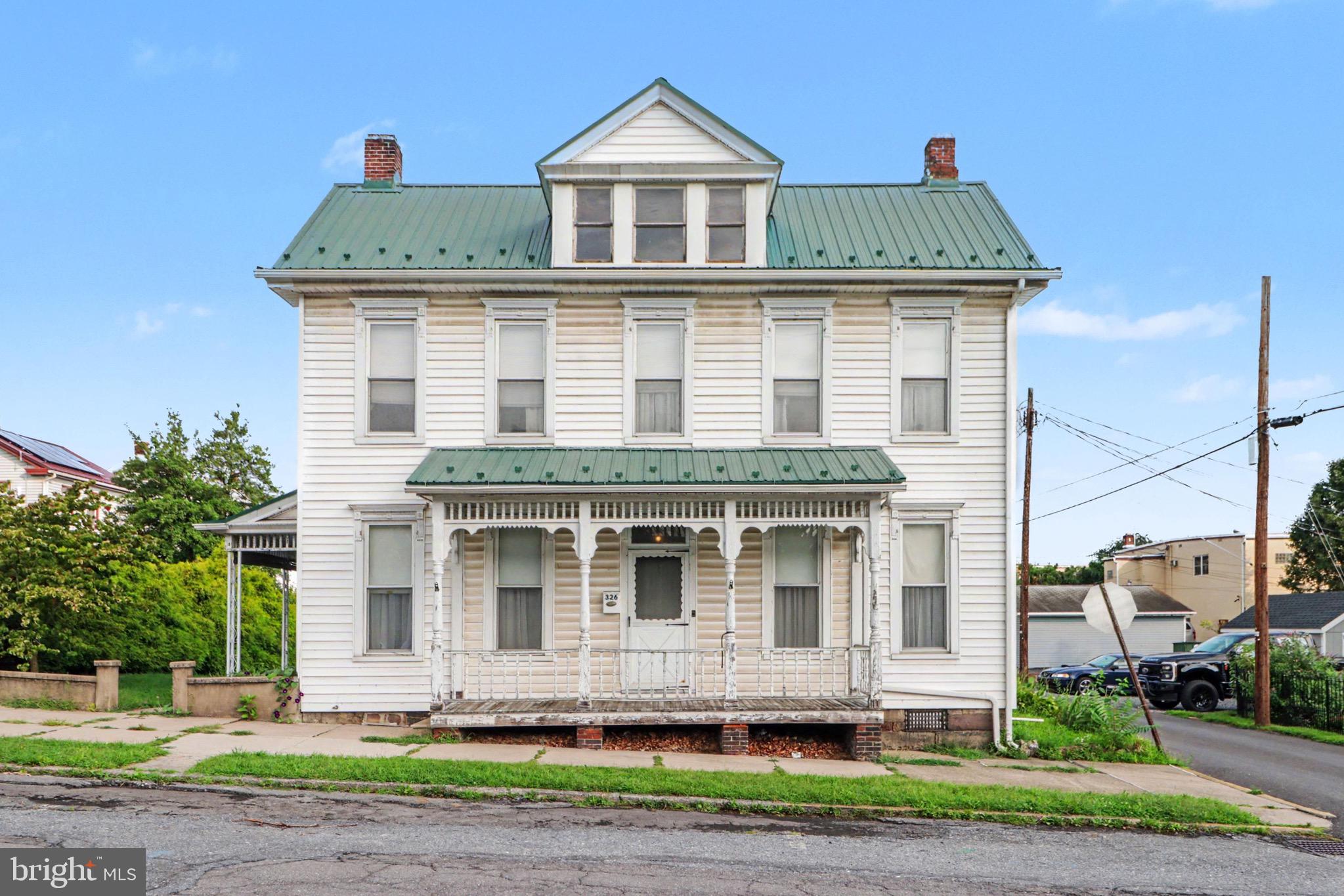 326 MULBERRY STREET
