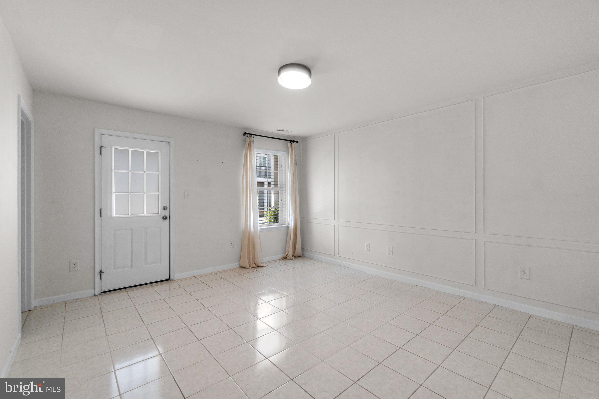 BLUE STREAM - Residential Lease