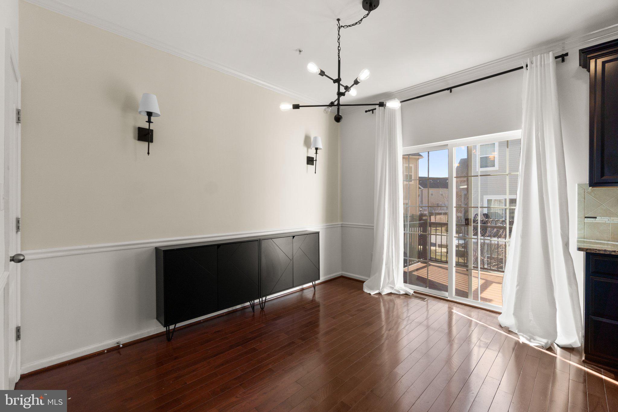 BLUE STREAM - Residential Lease