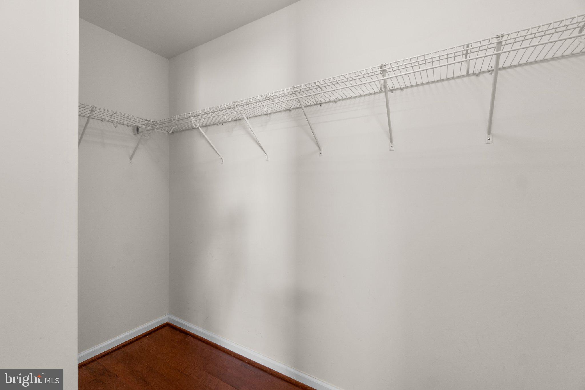 BLUE STREAM - Residential Lease