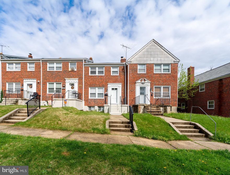 This updated and and freshly painted three bedroom home is ready to move in. This property is managed by the owner ensuring an easy tenancy.  Schedule your private showing. Apply online via rentspree  please text for the correct application link. NO PETS. Primary applicant must have good credit.