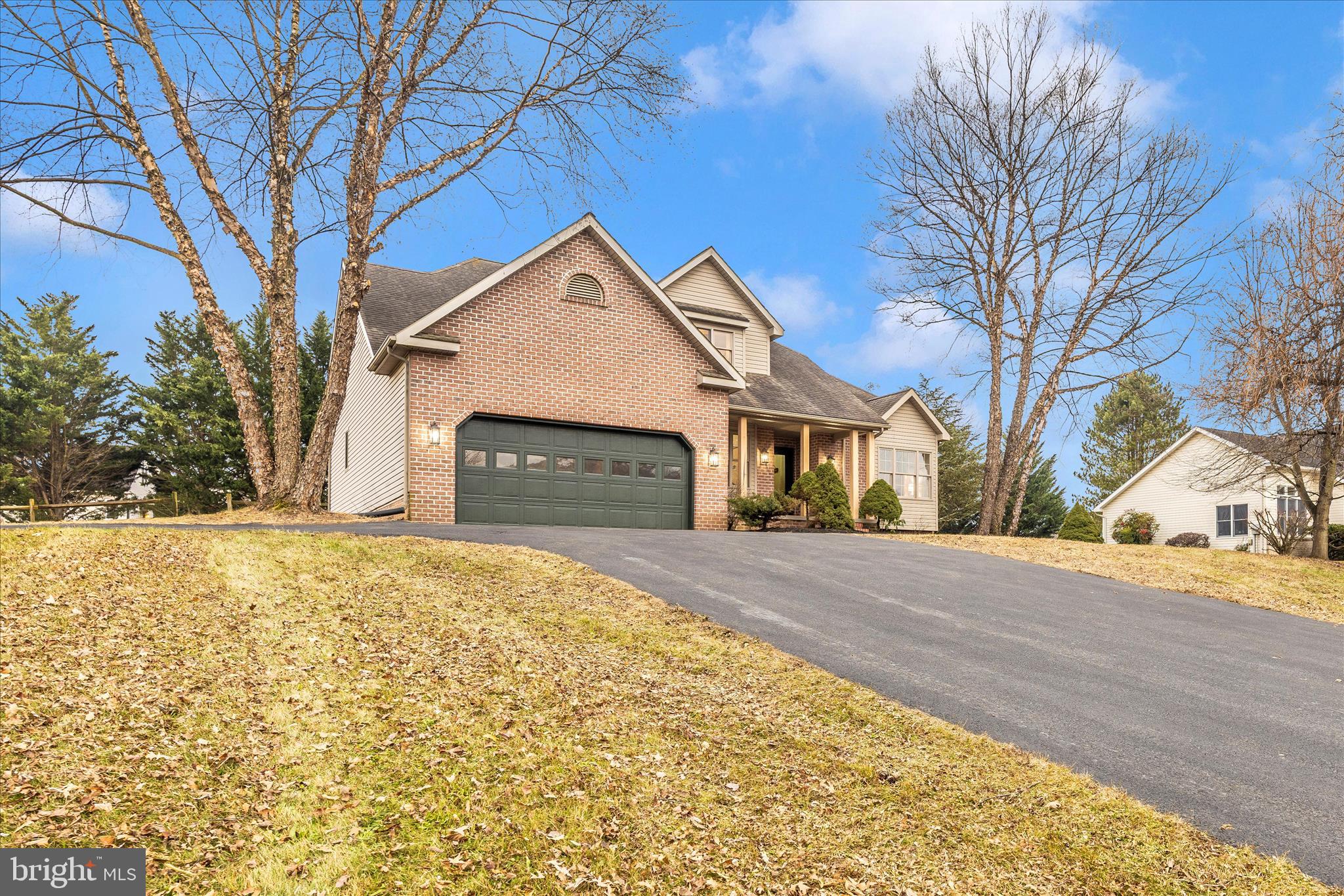 PENN NATIONAL ESTATES - Residential