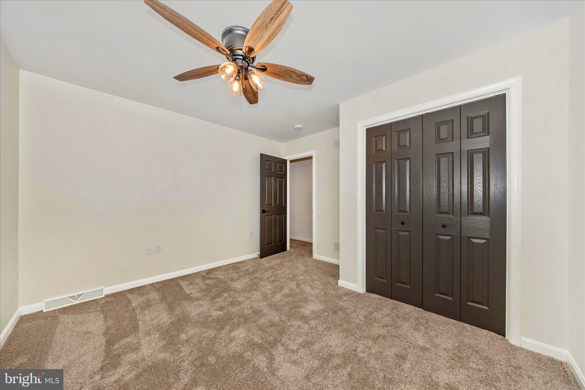 PENN NATIONAL ESTATES - Residential