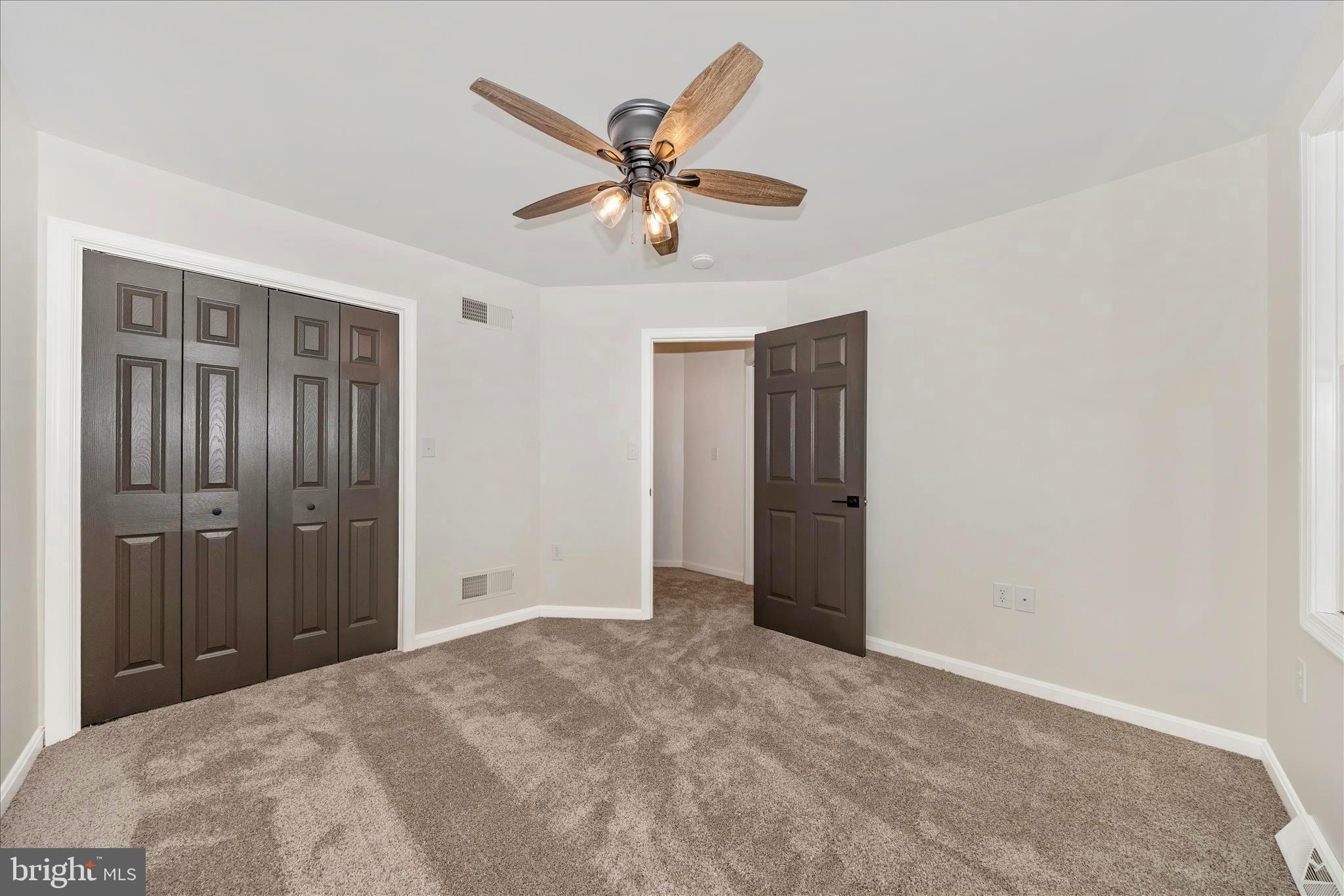 PENN NATIONAL ESTATES - Residential