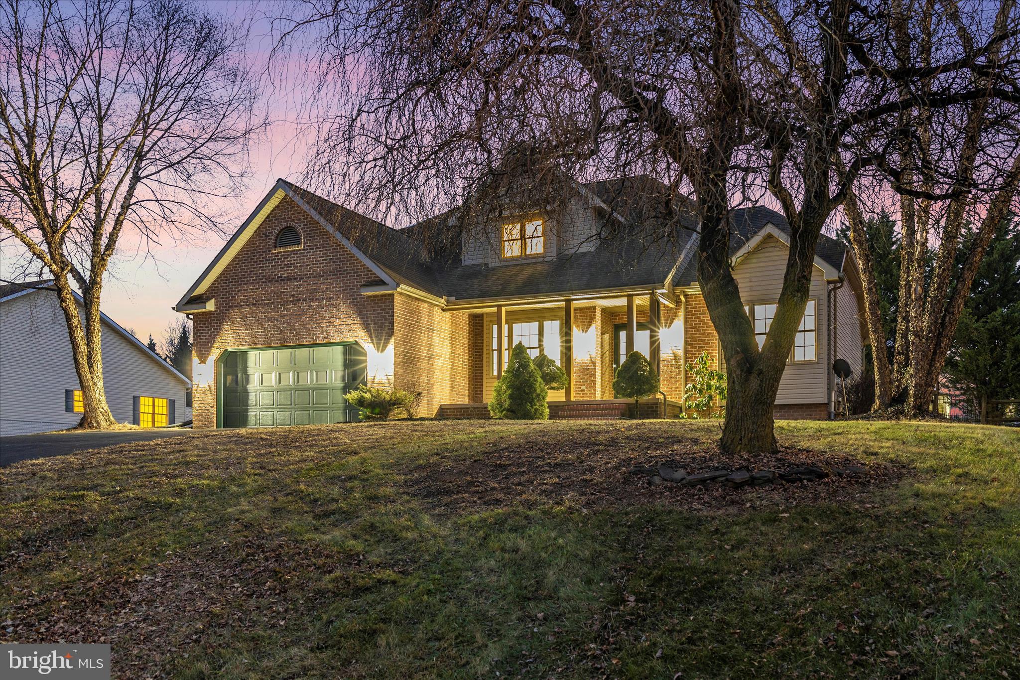 PENN NATIONAL ESTATES - Residential